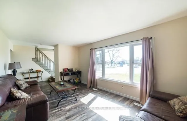 Additional image 7 of 10 Esquire Pl