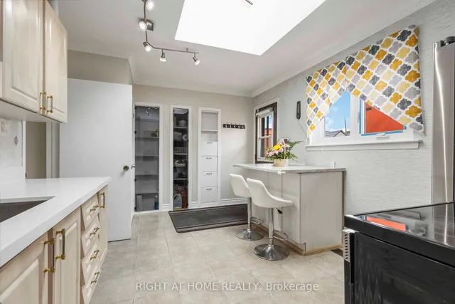 Additional image 10 of 16 Frith Rd