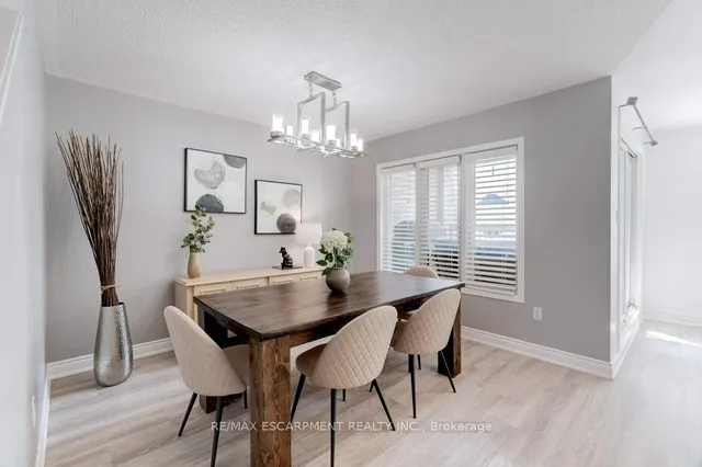 Additional image 7 of 5090 Fairview St Unit 40