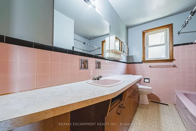 Additional image 12 of 340 WEST 5TH St