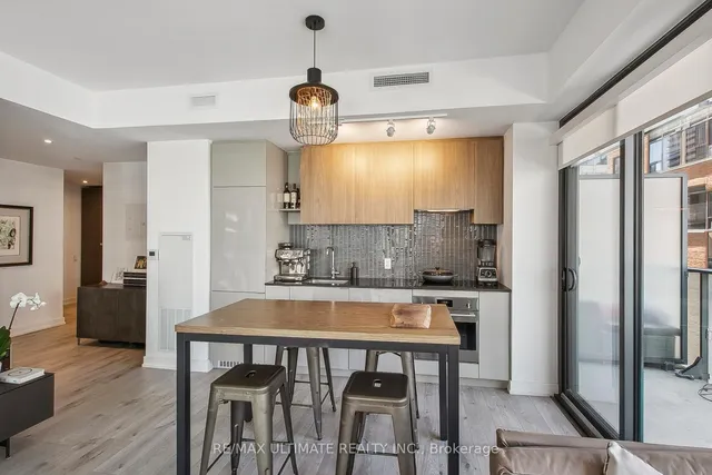 Additional image 24 of 161 Roehampton Ave Unit 601