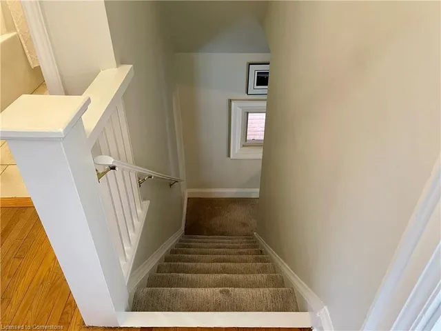 Additional image 16 of 65 Hyde Park Ave