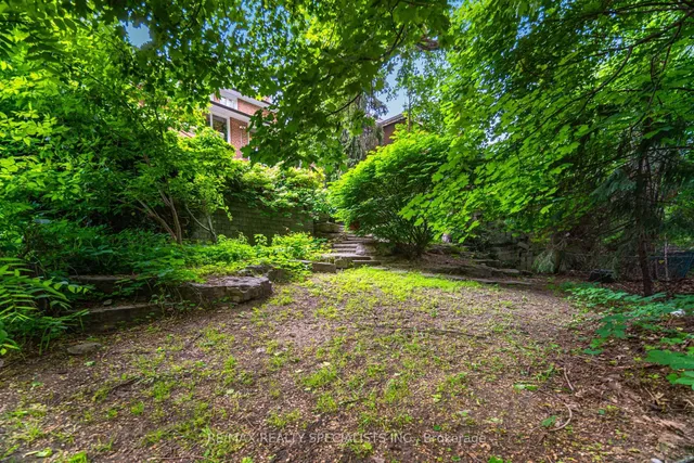 Additional image 43 of 8 Strath Humber Crt