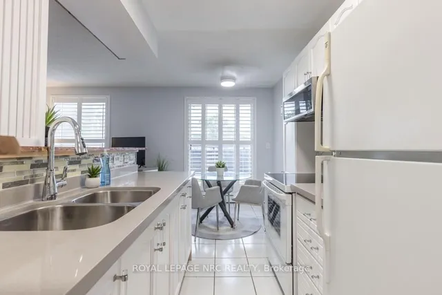 Additional image 5 of 851 Queenston Rd Unit 104