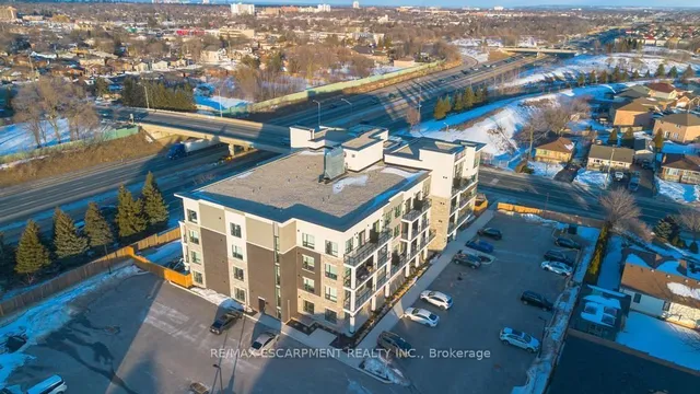 120 Springvalley Cres Unit 106