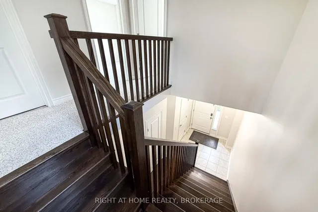 Additional image 19 of 71 Southshore Cres