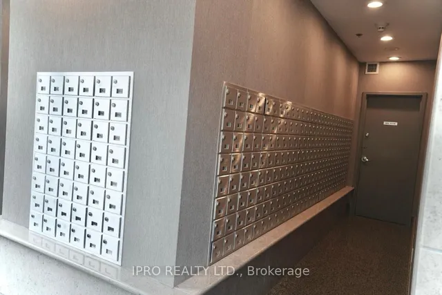 Additional image 3 of 219 FORT YORK Blvd Unit 811