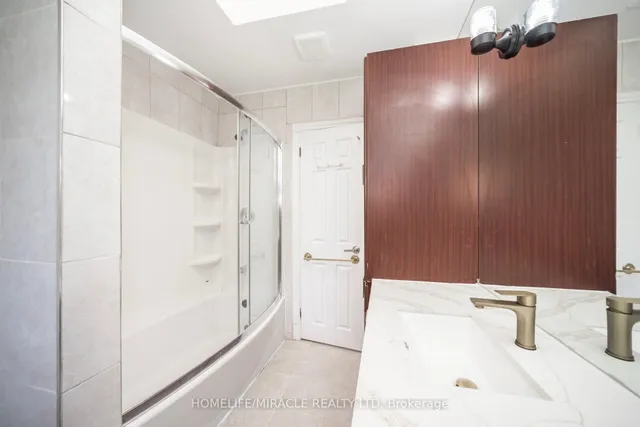 Additional image 28 of 106 Silverstone Dr