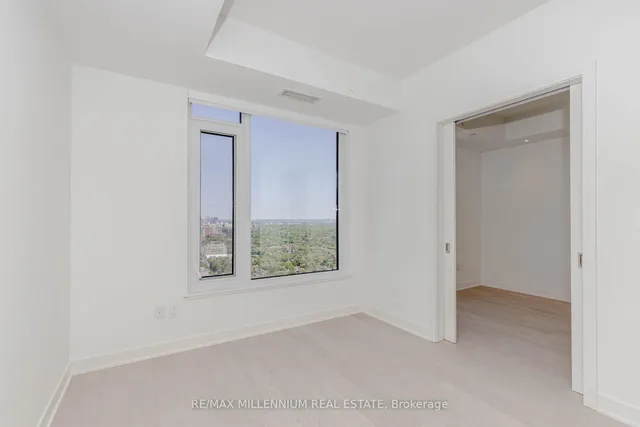 Additional image 21 of 11 Yorkville Ave Unit 4103