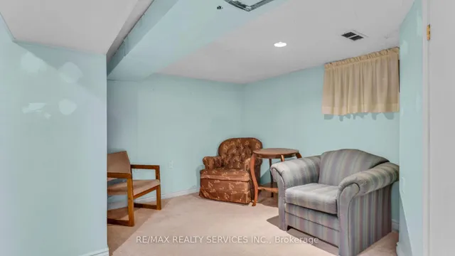 Additional image 28 of 107 Myrtle Ave