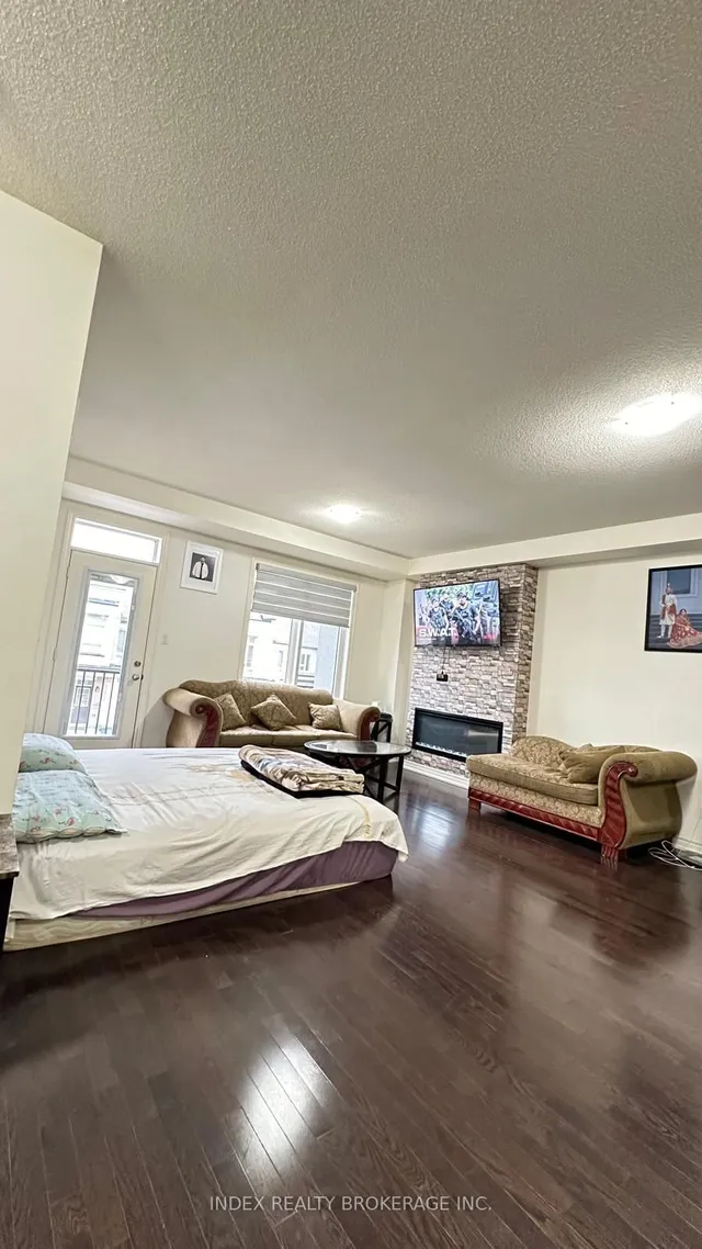 Additional image 2 of 56 Donald Fitch Cres