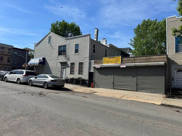 556 6th Ave, Brooklyn, NY 11215