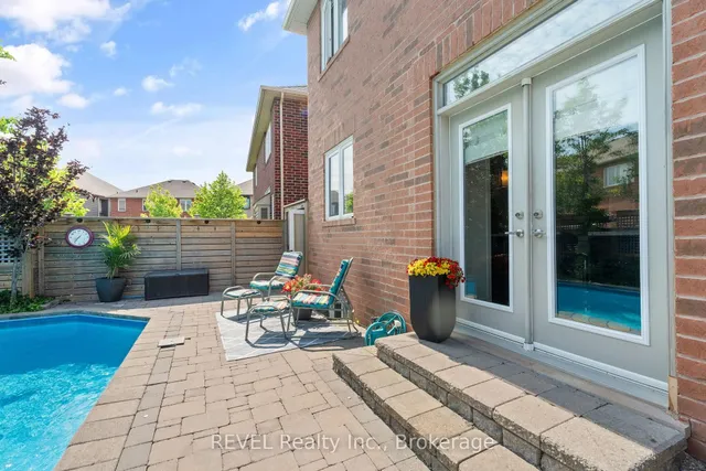 Additional image 40 of 401 Schreyer Cres