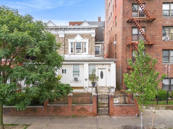 4120 Elbertson St, Flushing, NY 11373