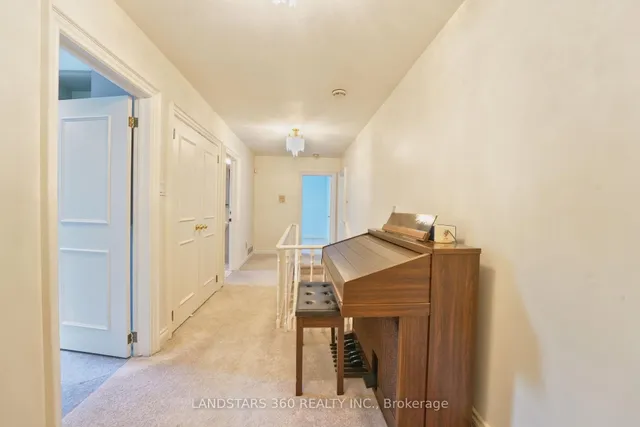 Additional image 35 of 3 Shady Oaks Cres