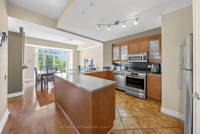 Additional image 3 of 500 Queens Quay Unit 201E