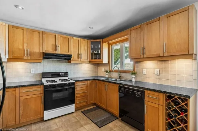 Additional image 10 of 77 Hill Crest