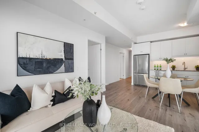 Additional image 4 of 60 Charles St Unit 2405