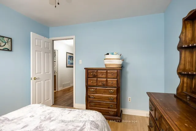 Additional image 13 of 16 Midhurst Dr