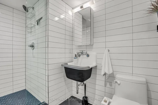 Additional image 39 of 263 Glebeholme Blvd