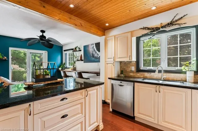 Additional image 19 of 90 Waterford Cres