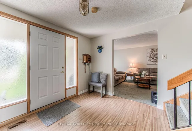 Additional image 3 of 82 Roseneath Cres