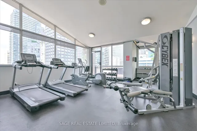 Additional image 31 of 555 Yonge St Unit 413