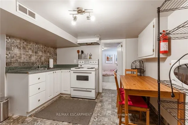 Additional image 34 of 44 Dalewood Cres