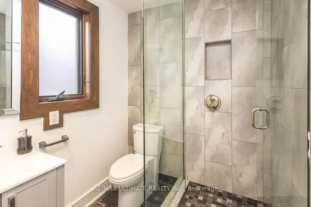 Additional image 19 of 147 Royal York Rd