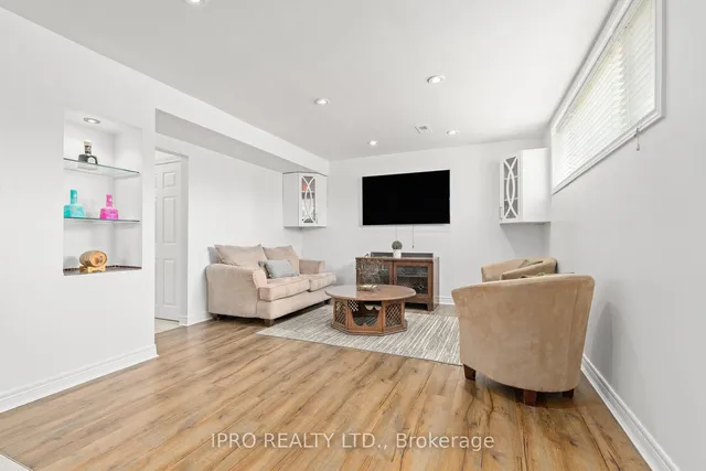 Additional image 23 of 23 Stanley Crt