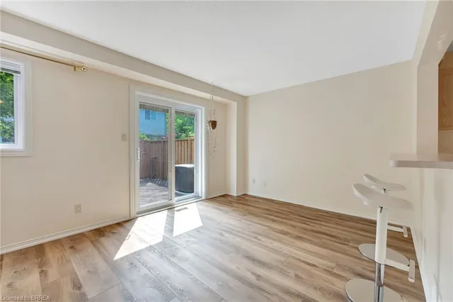 Additional image 10 of 31 Moss Blvd Unit 26