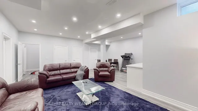 Additional image 35 of 3125 Parsonage Cres