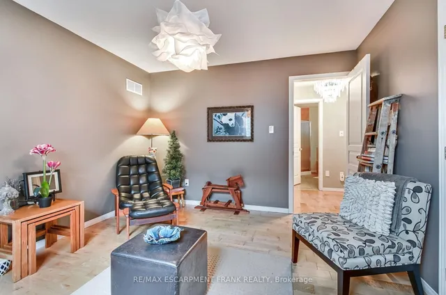 Additional image 19 of 123 Braithwaite Ave