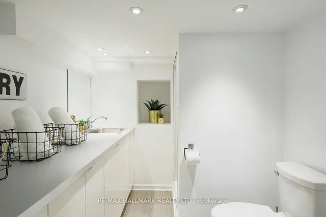 Additional image 17 of 12 Avalon Blvd