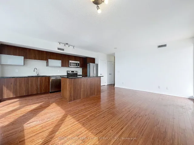 Additional image 8 of 135 East Liberty St Unit 2310