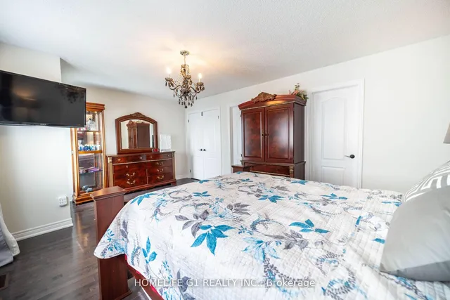 Additional image 25 of 68 Lesabre Cres