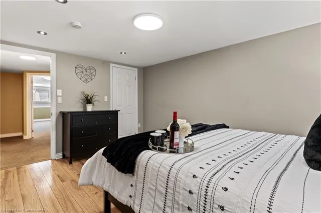 Additional image 25 of 380 Bryant Cres