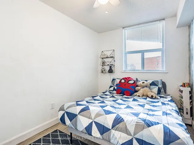 Additional image 36 of 23 Main St Unit 406