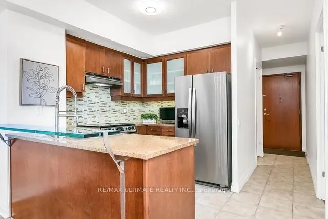 Additional image 9 of 500 Queens Quay Unit 607