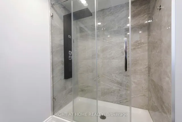 Additional image 29 of 48 Van Stassen Blvd