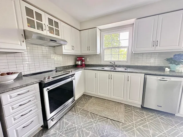 Additional image 8 of 8 Stornwood Crt