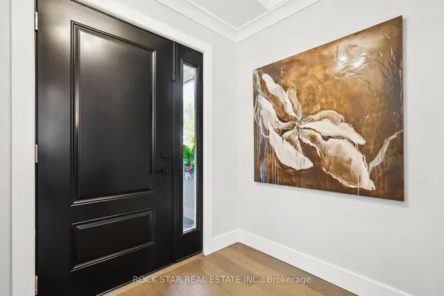 Additional image 3 of 298 Kent Cres