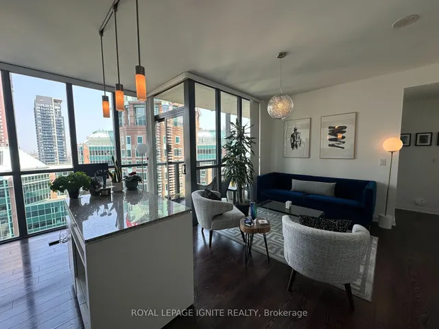 Additional image 36 of 110 Charles St Unit 1809