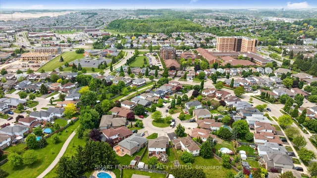 Additional image 40 of 44 Dunedin Crt