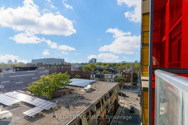 Additional image 37 of 297 College St Unit 715