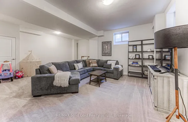 Additional image 25 of 145 Haldimand St