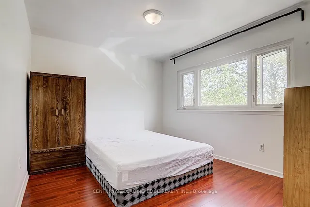 Additional image 21 of 64 Alexmuir Blvd