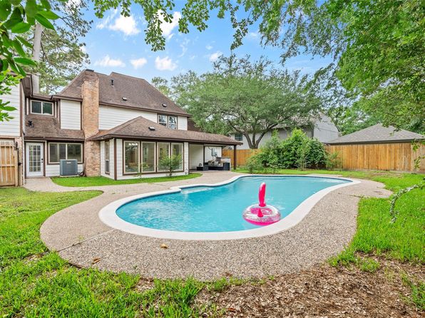 5502 Graystone Ln, Houston, TX 77069