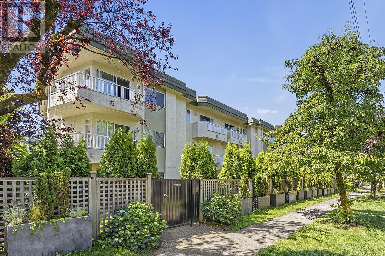 302 458 E 43RD AVENUE|Vancouver, British Columbia V5W1T4