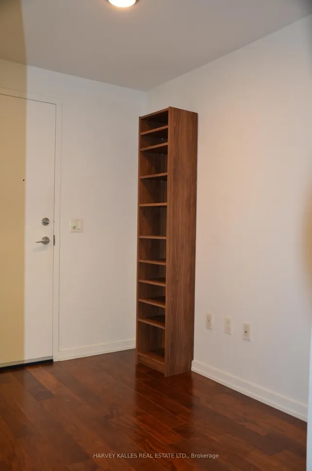 Additional image 3 of 47 Lower River St Unit 526